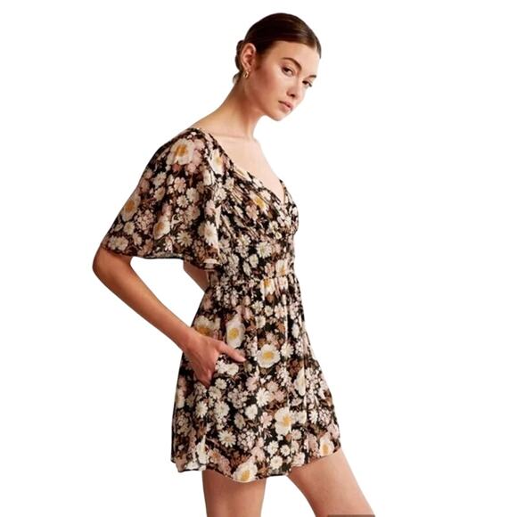 Abercrombie & Fitch Women's Floral Smocked Waist Mini Dress Angel Sleeve SZ XLT - Picture 12 of 14